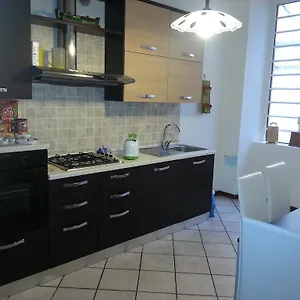 לינה וארוחת בוקר B&B Smeraldo Airport, ברגמו